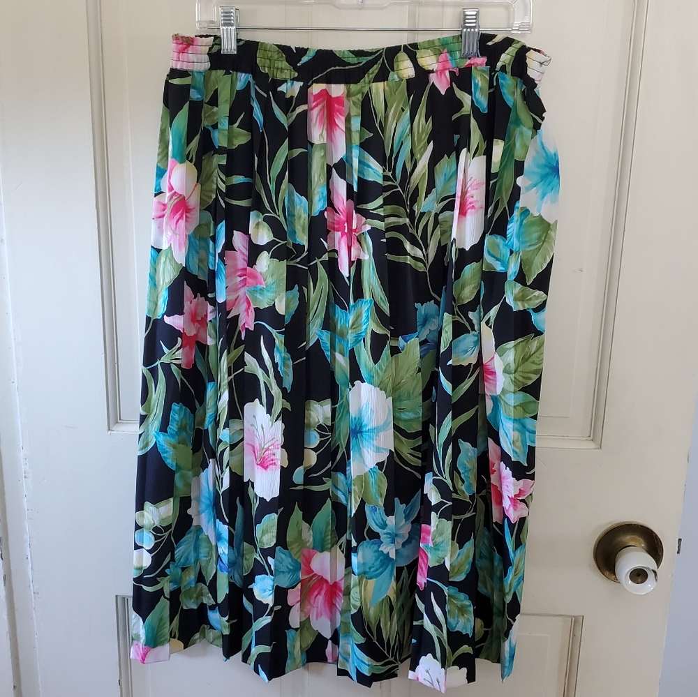 Alfred Dunner tropical print skirt